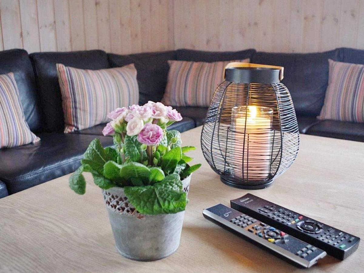 6 Person Holiday Home In R M Vesterhede 外观 照片