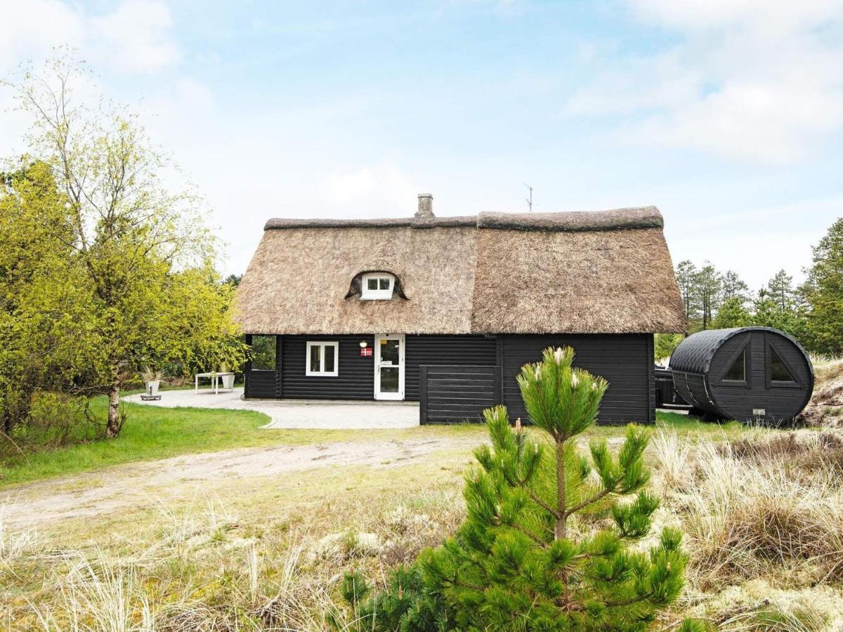 6 Person Holiday Home In R M Vesterhede 外观 照片
